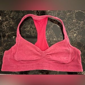 LuluLemon Pink Sports Bra - Size 8 (Dot Confirmed)